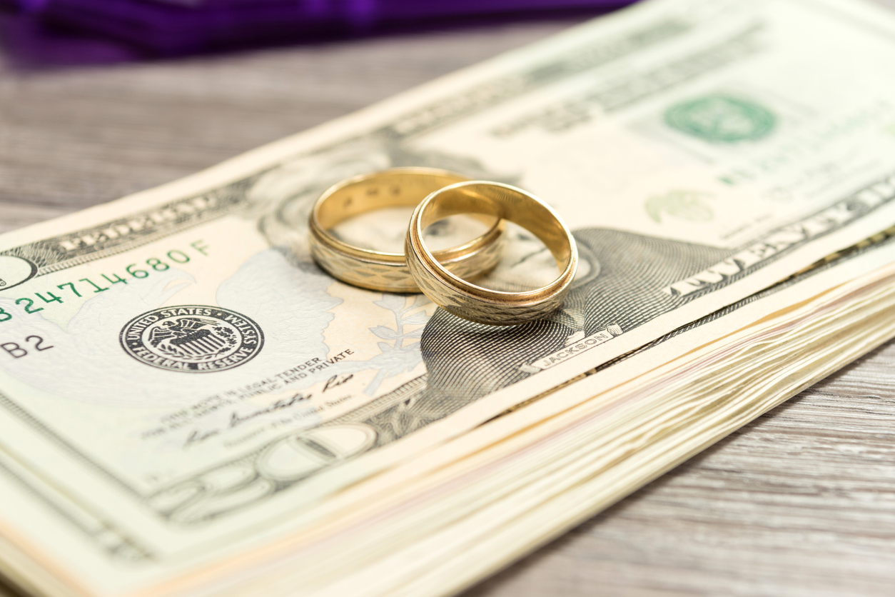 What Happens to Retirement Accounts in a Divorce?